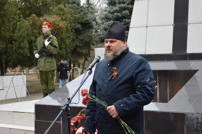 photo_5406826177819166067_y